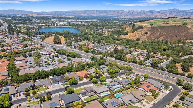 1118 Zinfandel Way, San Jose CA: https://media.crmls.org/mediaz/412cfac8-73f7-47ac-926e-06714f4c63f6.jpg