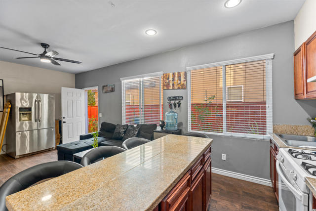 Image 40 of 50 For 25444 Delphinium Ave Avenue