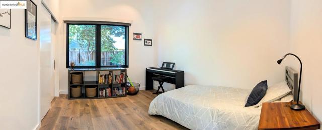 206 Donohoe ST, East Palo Alto CA: https://media.crmls.org/mediaz/412eb751-26af-4a0c-aaf8-814f5a8ad68f.jpg