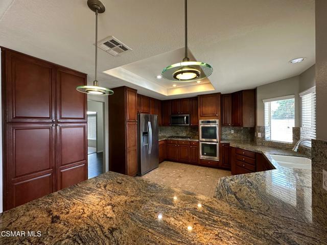 Image 1 of 18 For 41985 Hemingway Court