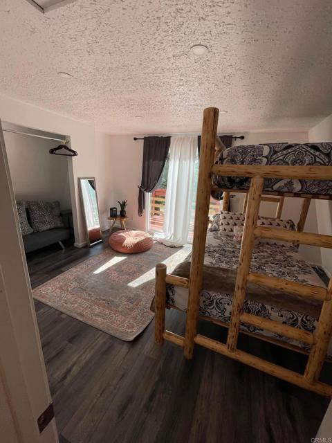 138 Leonard Lane, Sugarloaf CA: https://media.crmls.org/mediaz/412efc0c-fcfa-4373-baaa-e17f9ab15362.jpg