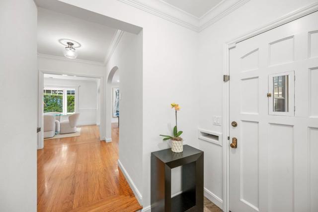 1149 Cortez Avenue, Burlingame CA: https://media.crmls.org/mediaz/412f29e5-09be-4d7f-a61e-7a2044fe8611.jpg