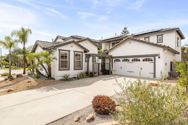 2337 Douglaston Glen, Escondido CA: https://media.crmls.org/mediaz/412f7698-e15a-4287-b6ad-e1b13b6b4797.jpg