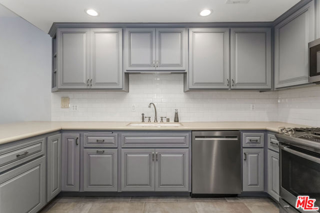 10600 Wilkins Avenue, Los Angeles CA: https://media.crmls.org/mediaz/41308784-042d-4b54-8cd6-d712ec4f84ef.jpg