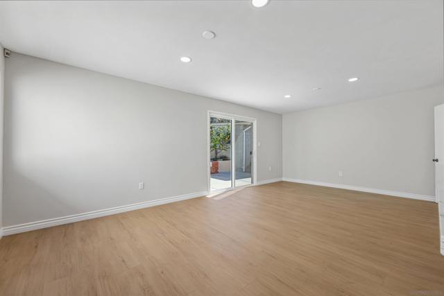 2967 Dove St, San Diego CA: https://media.crmls.org/mediaz/41309317-4967-4f98-927d-af95824c1922.jpg