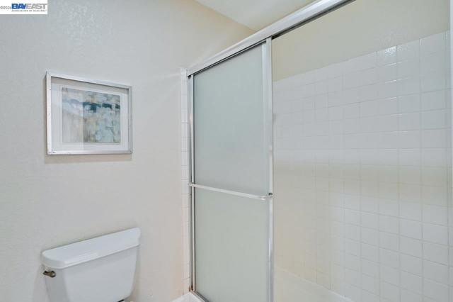 Image 32 of 58 For 4691 Rousillon Ave