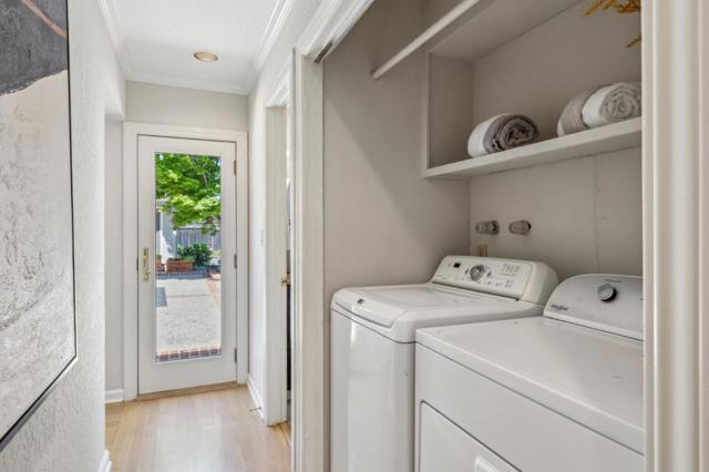19661 Saratoga Los Gatos Road, Saratoga CA: https://media.crmls.org/mediaz/4133bee4-06a2-4898-b2b2-65428044dbe2.jpg