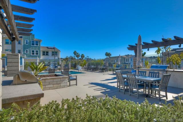 1103 Makena Way, Oceanside CA: https://media.crmls.org/mediaz/4134bca1-d4cd-4428-b45d-36ca4fdc814a.jpg