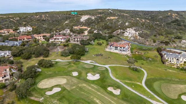 315 Pasadera Court, Monterey CA: https://media.crmls.org/mediaz/4134c73c-87d2-4e1c-80c8-a0d73ae62126.jpg