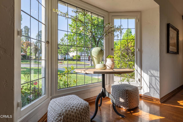 2440 Coniston Place, San Marino CA: https://media.crmls.org/mediaz/4136c29e-c49f-4d03-8a04-4cb02306dc90.jpg