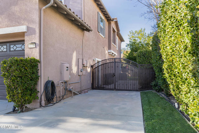 5019 Corral Street, Simi Valley CA: https://media.crmls.org/mediaz/413701fb-7216-4a63-a138-539921336847.jpg
