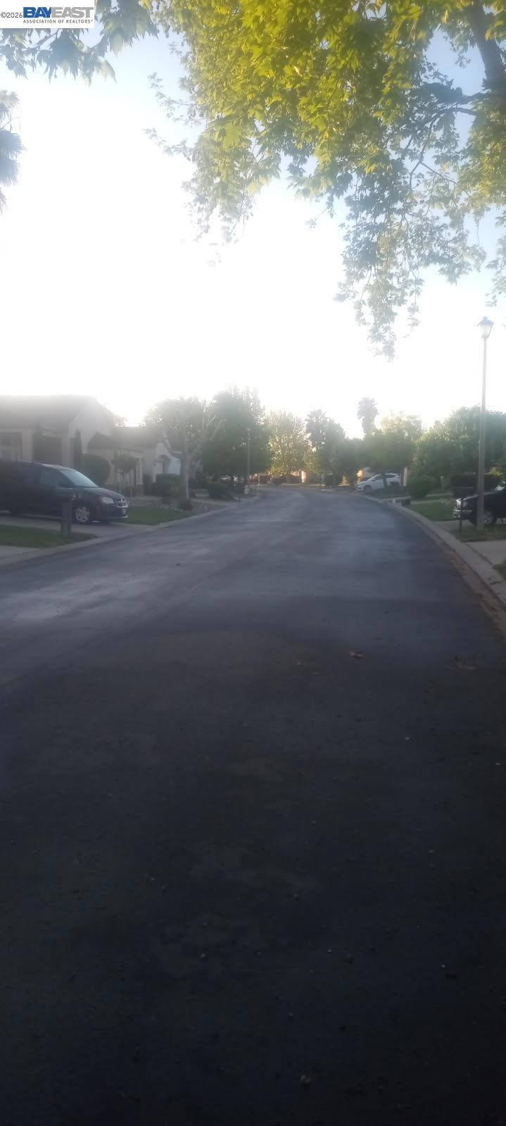https://media.crmls.org/mediaz/4138611e-349d-4735-ad8b-ddecec6fe4da.jpg?preset=X-Large