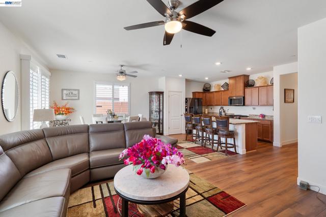 Image 3 of 37 For 4435 Mccormack Rd