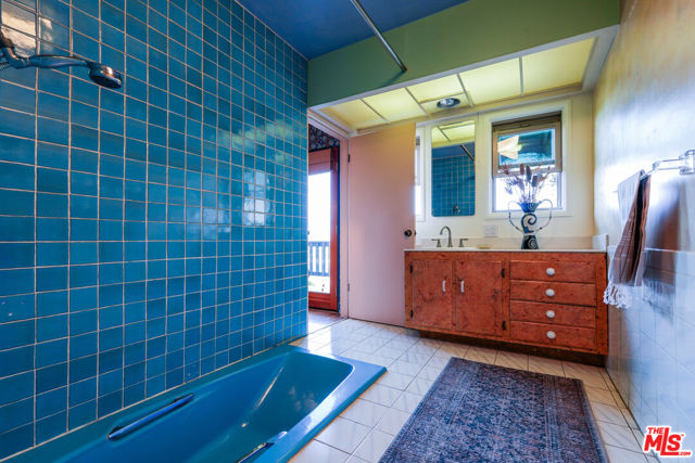 2020 Redcliff Street, Los Angeles CA: https://media.crmls.org/mediaz/4138e95d-0bba-4fd8-9f45-689f66ad97cd.jpg