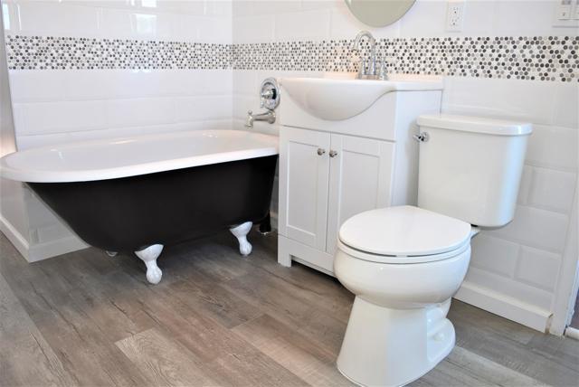 1525 Monroe Avenue, San Diego CA: https://media.crmls.org/mediaz/41393b3f-984f-401a-8ab5-9d9d6e89b321.jpg