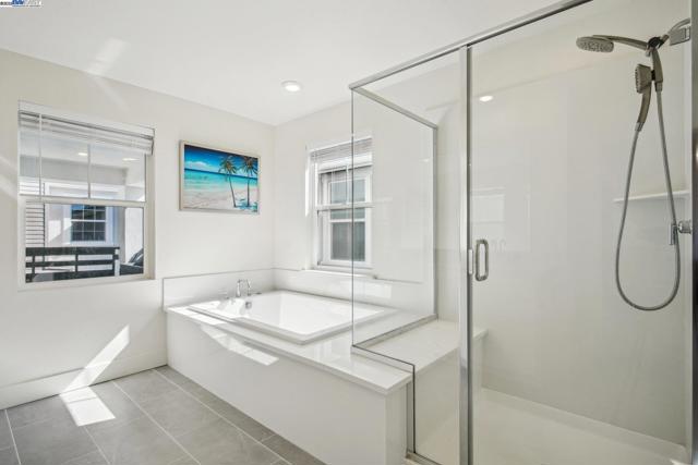 Image 37 of 60 For 37450 Watersail Way