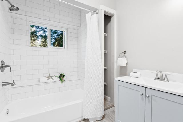 606 Madrona Road, Boulder Creek CA: https://media.crmls.org/mediaz/413ba159-3b59-4d2c-8d71-bf581b7a3c77.jpg