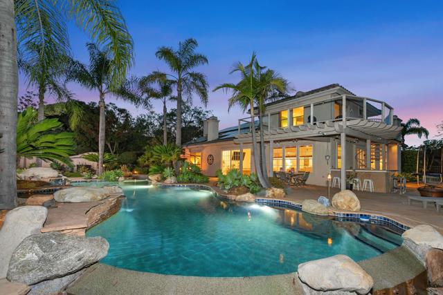 2034 Ridgecrest Place, Escondido CA: https://media.crmls.org/mediaz/413bad97-ec00-49c2-bd9c-81d3259f4b12.jpg