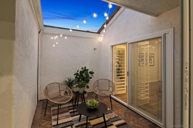 1736 Hill Top Lane, Encinitas CA: https://media.crmls.org/mediaz/413cb5fd-7f82-49ba-83d7-b0a8322eed86.jpg