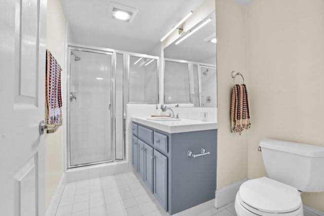 530 El Camino Real, Burlingame CA: https://media.crmls.org/mediaz/413edf9c-b3b6-40ca-b505-539babe7843c.jpg