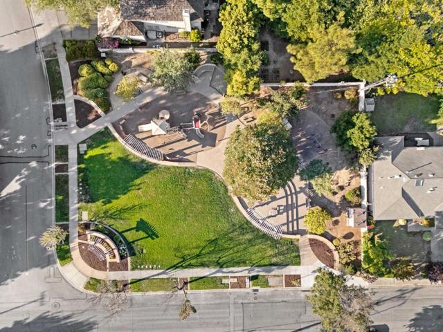 938 Clark Avenue, Mountain View CA: https://media.crmls.org/mediaz/413f045a-fbe9-45bb-83e9-b8bd166a9428.jpg