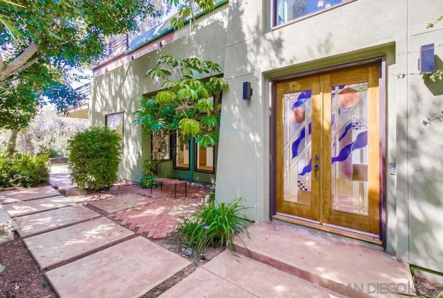 3566 Albatross St, San Diego CA: https://media.crmls.org/mediaz/413fb31d-ad0c-4704-9e80-9b724535757b.jpg