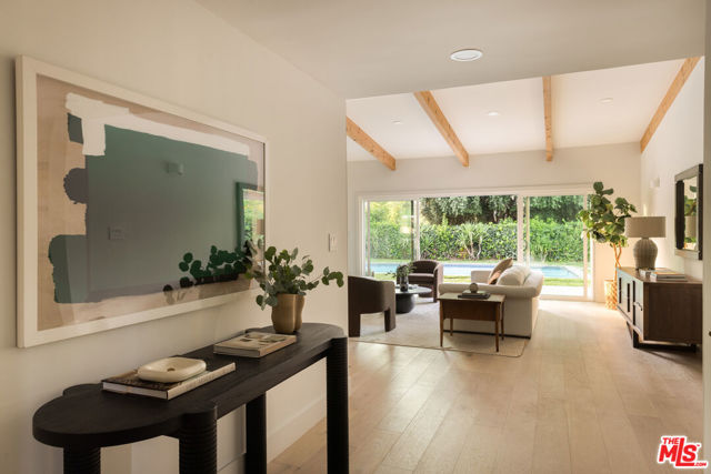 24211 Caris Street, Woodland Hills CA: https://media.crmls.org/mediaz/41402b66-2084-4eb0-8051-5755489cdb21.jpg