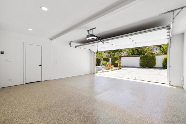 252 E Ocotillo Ave., Palm Springs CA: https://media.crmls.org/mediaz/4141b362-99ff-4dcc-84ab-50a3a8f9127e.jpg