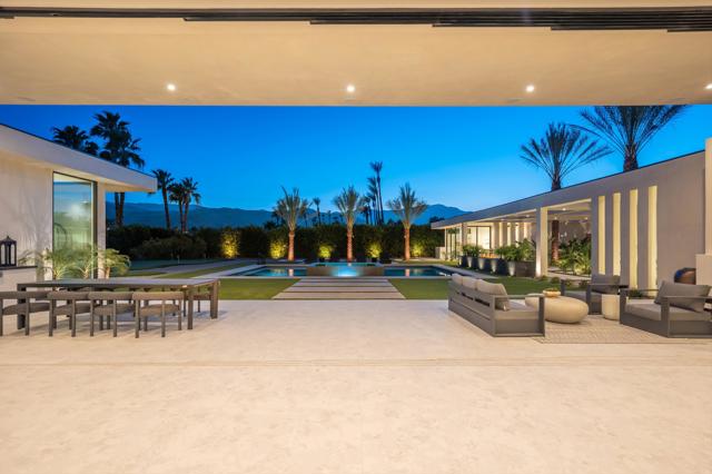 7 Makena Lane, Rancho Mirage CA: https://media.crmls.org/mediaz/4142dcdb-c09a-47f5-a08b-7175099da554.jpg