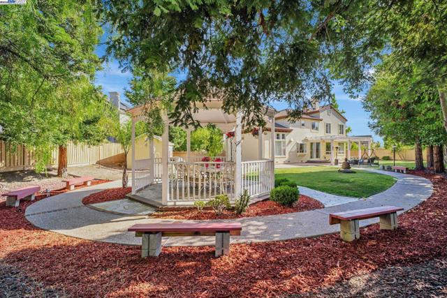 744 Bodega Ct, Fremont CA: https://media.crmls.org/mediaz/4143d1e4-1f3a-4e98-a1f8-f8509d3eea8a.jpg