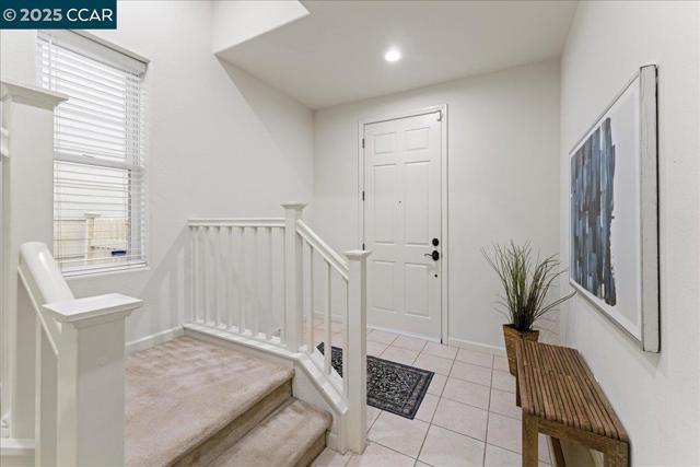 2201 Tsushima St, Hercules CA: https://media.crmls.org/mediaz/414418c7-c97a-4212-898d-dc4c9c7bec97.jpg