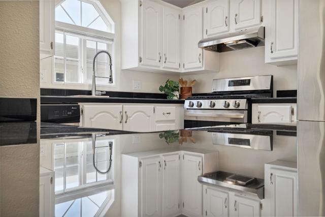 2711 Mar Vista Dr, Aptos CA: https://media.crmls.org/mediaz/4144b85e-22da-42db-98a3-961d91844d00.jpg