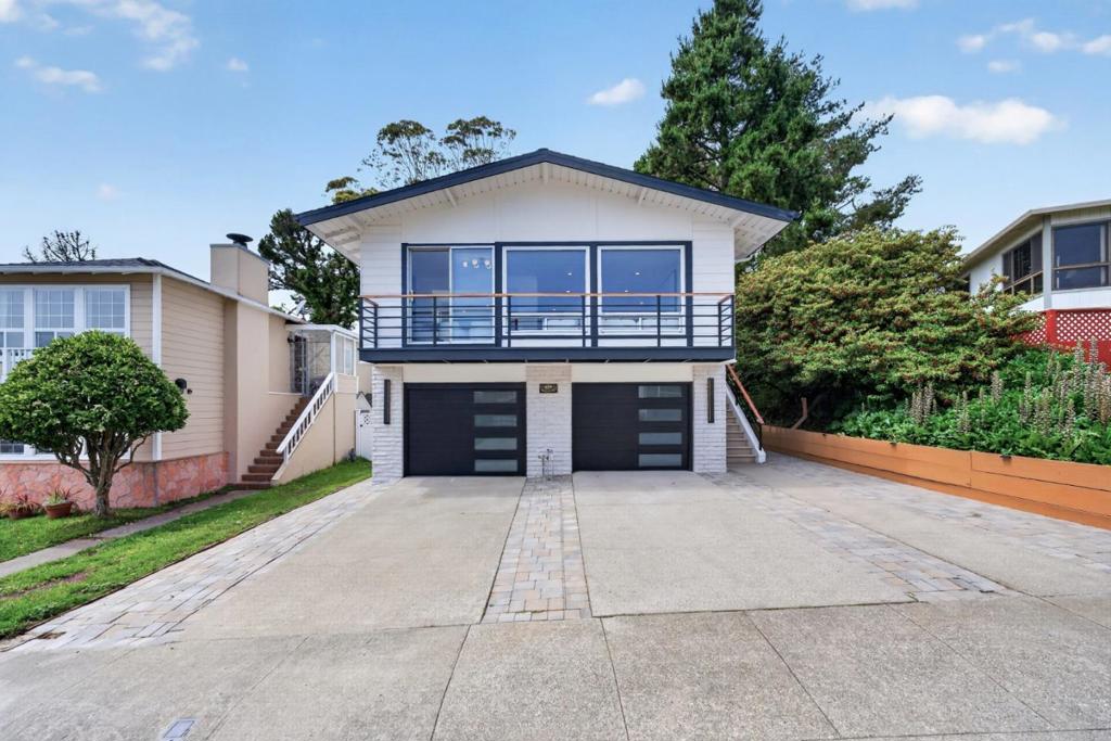 659 Parkview Circle