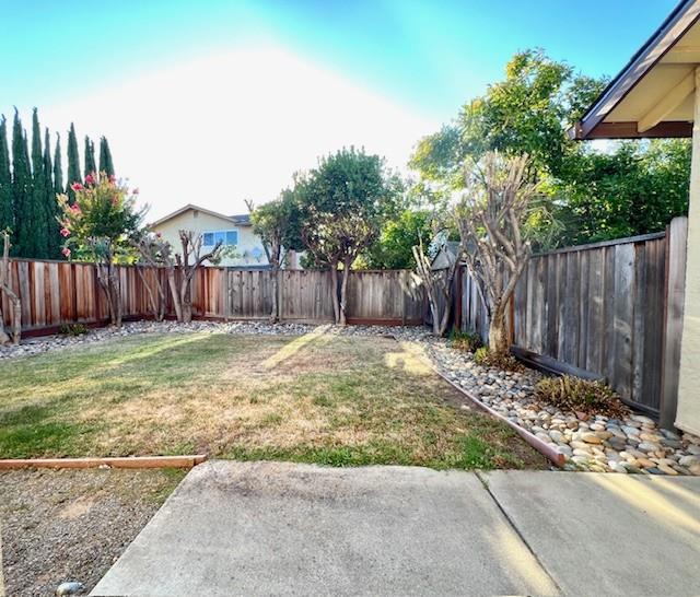 1047 Bret Knoll Court, San Jose CA: https://media.crmls.org/mediaz/4145ed86-38f3-40c2-ae9e-00f45c20d426.jpg