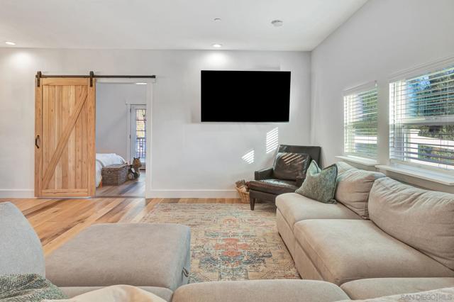 Image 41 of 60 For 19304 Starvale Ln