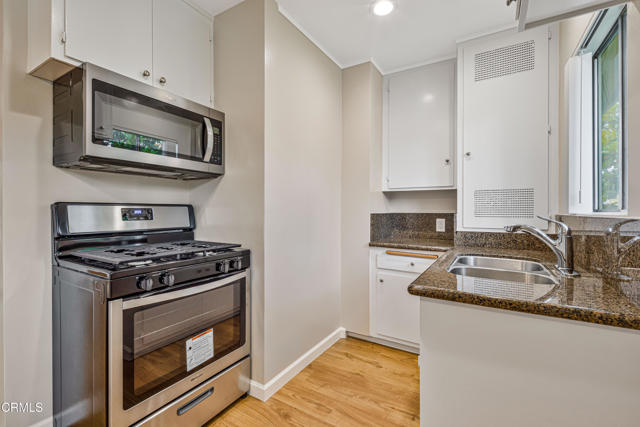 Detail Gallery Image 4 of 20 For 720 E Mountain St #9,  Pasadena,  CA 91104 - 1 Beds | 1 Baths
