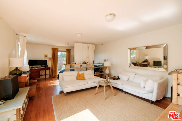 2326 Hidalgo Avenue, Los Angeles CA: https://media.crmls.org/mediaz/41469710-6012-4a0a-8a6b-a88b2e109c02.jpg