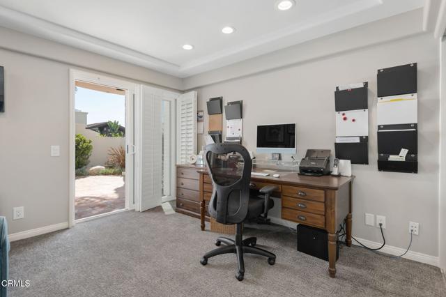 518 Lincoln Drive, Ventura CA: https://media.crmls.org/mediaz/4147ae6b-de56-45a7-aea7-3335f66f6921.jpg