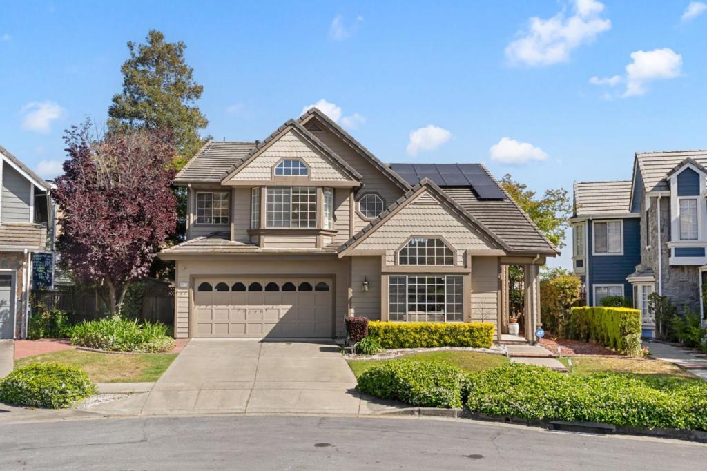 38173 Canyon Oaks Court