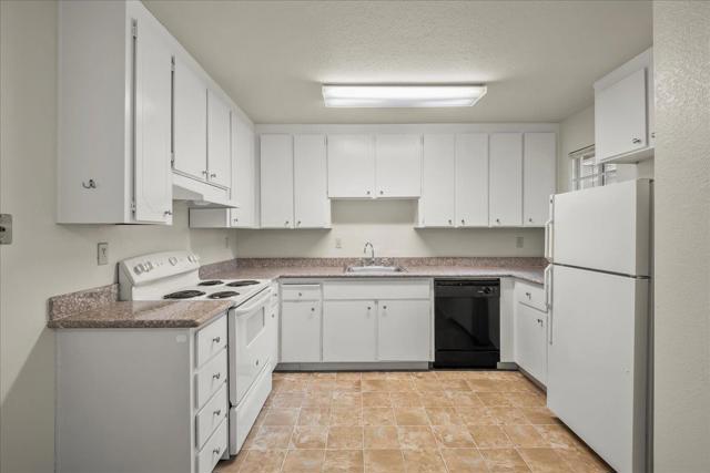 Image 10 of 37 For 3886 Mulberry Drive