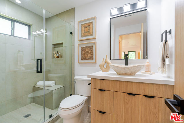 11559 La Maida Street, Valley Village CA: https://media.crmls.org/mediaz/414a2564-c80f-4f1c-a689-6874e3ed2fd9.jpg