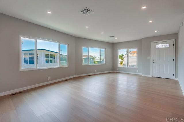Detail Gallery Image 10 of 54 For 7320 San Bartolo St #217,  Carlsbad,  CA 92011 - 2 Beds | 2 Baths