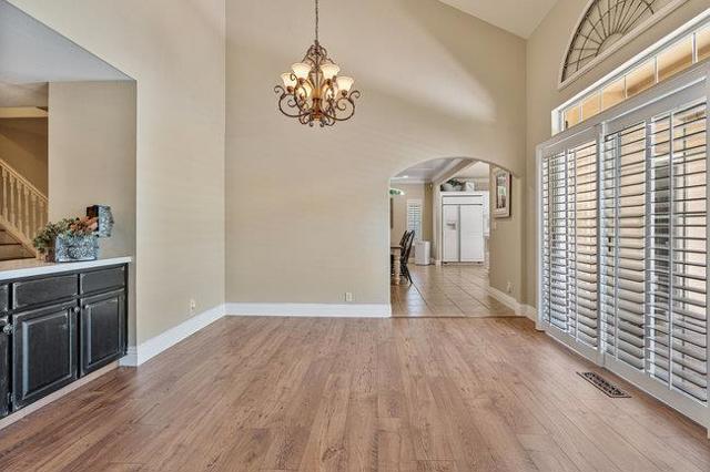 120 Tierra Del Sol, Hollister CA: https://media.crmls.org/mediaz/414b4f08-adfb-493f-aa1c-243592c8d076.jpg