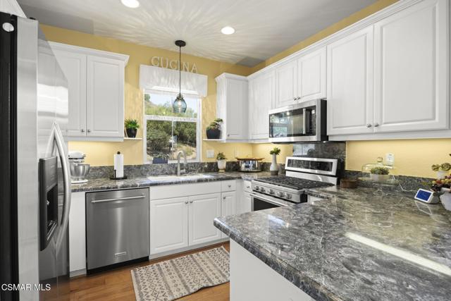 83 Via Aldea, Newbury Park CA: https://media.crmls.org/mediaz/414ba42a-4c12-4aa4-b67a-bc15eee57a43.jpg