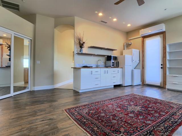 1445 Terracita Ln, Alpine CA: https://media.crmls.org/mediaz/414c2dc6-a789-4d67-b3dd-fbb0104c1ec8.jpg