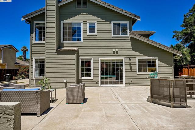 96 Trixie Dr, Livermore CA: https://media.crmls.org/mediaz/414c4abf-5398-4b53-ab40-2666148ab114.jpg