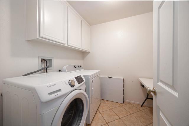 314 La Soledad Way, Oceanside CA: https://media.crmls.org/mediaz/414cd08b-e600-4375-a166-9763d9295cda.jpg