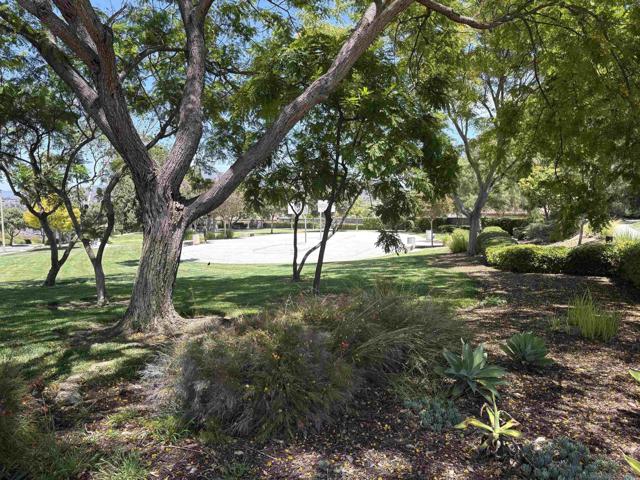 2423 Wishing Star Way, Chula Vista CA: https://media.crmls.org/mediaz/414e4fa1-bd9b-419f-9bb1-576c3fd4f4d9.jpg
