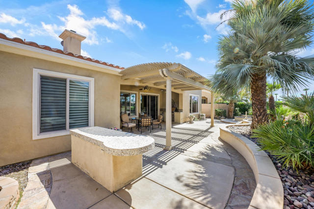 81554 Avenida Sombra, Indio CA: https://media.crmls.org/mediaz/414e6c97-8fd2-40b7-bd2a-fc7510930274.jpg