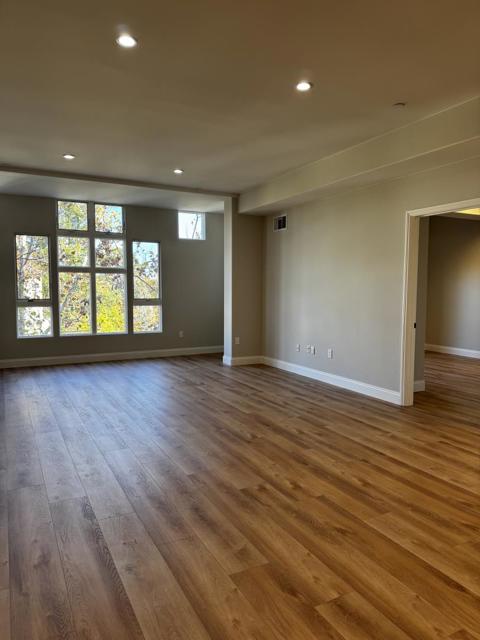200 Sheridan Avenue, Palo Alto CA: https://media.crmls.org/mediaz/414eeda4-6af8-4404-a05d-e9563c193593.jpg